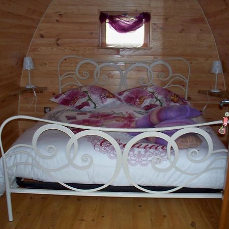 Le Pre Karvain Bed and Breakfast Couddes Esterno foto