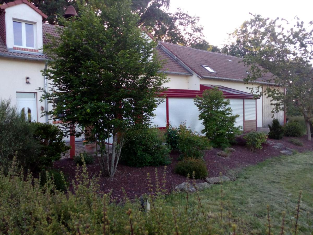 Le Pre Karvain Bed and Breakfast Couddes Esterno foto