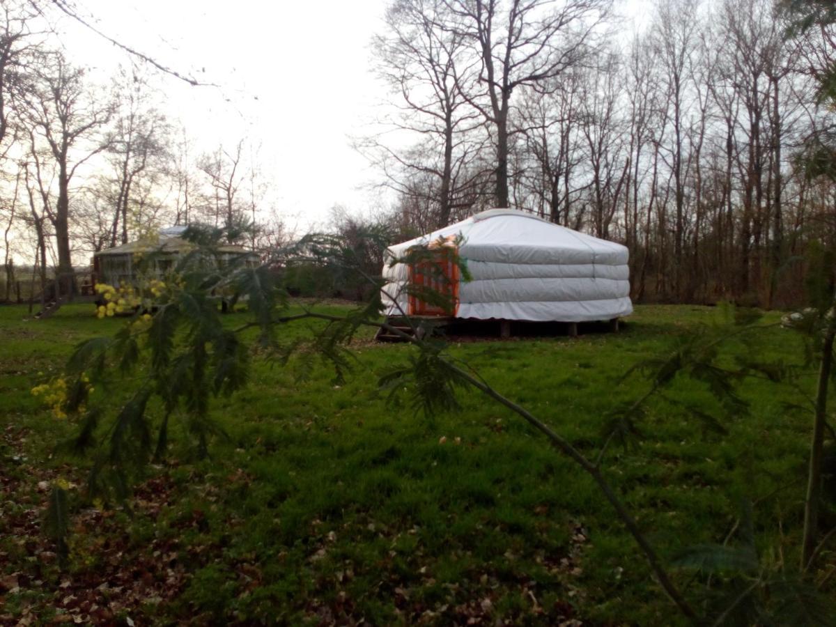 Le Pre Karvain Bed and Breakfast Couddes Esterno foto