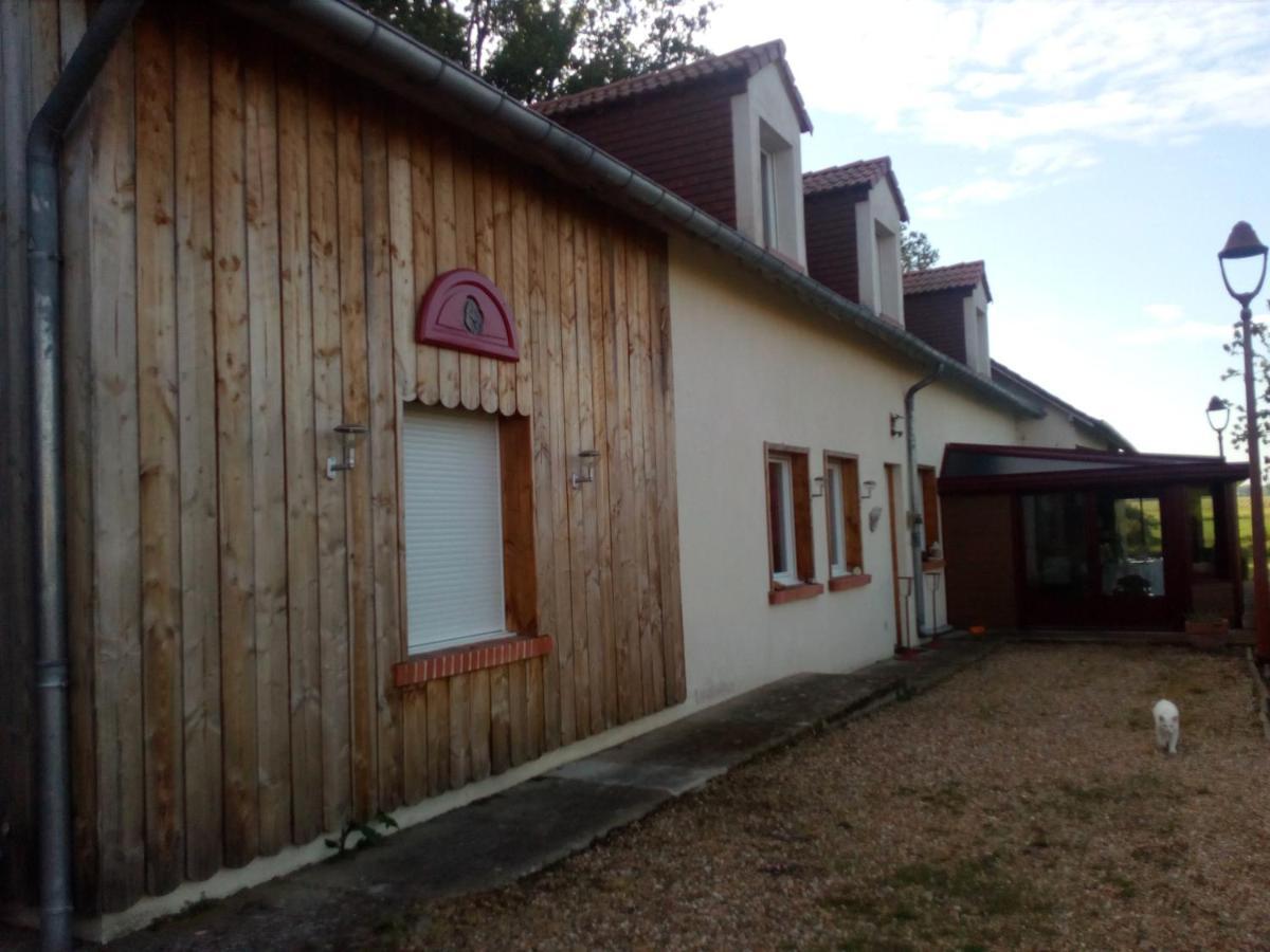 Le Pre Karvain Bed and Breakfast Couddes Esterno foto