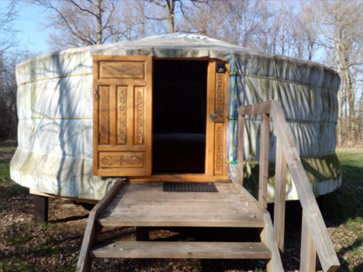 Le Pre Karvain Bed and Breakfast Couddes Esterno foto